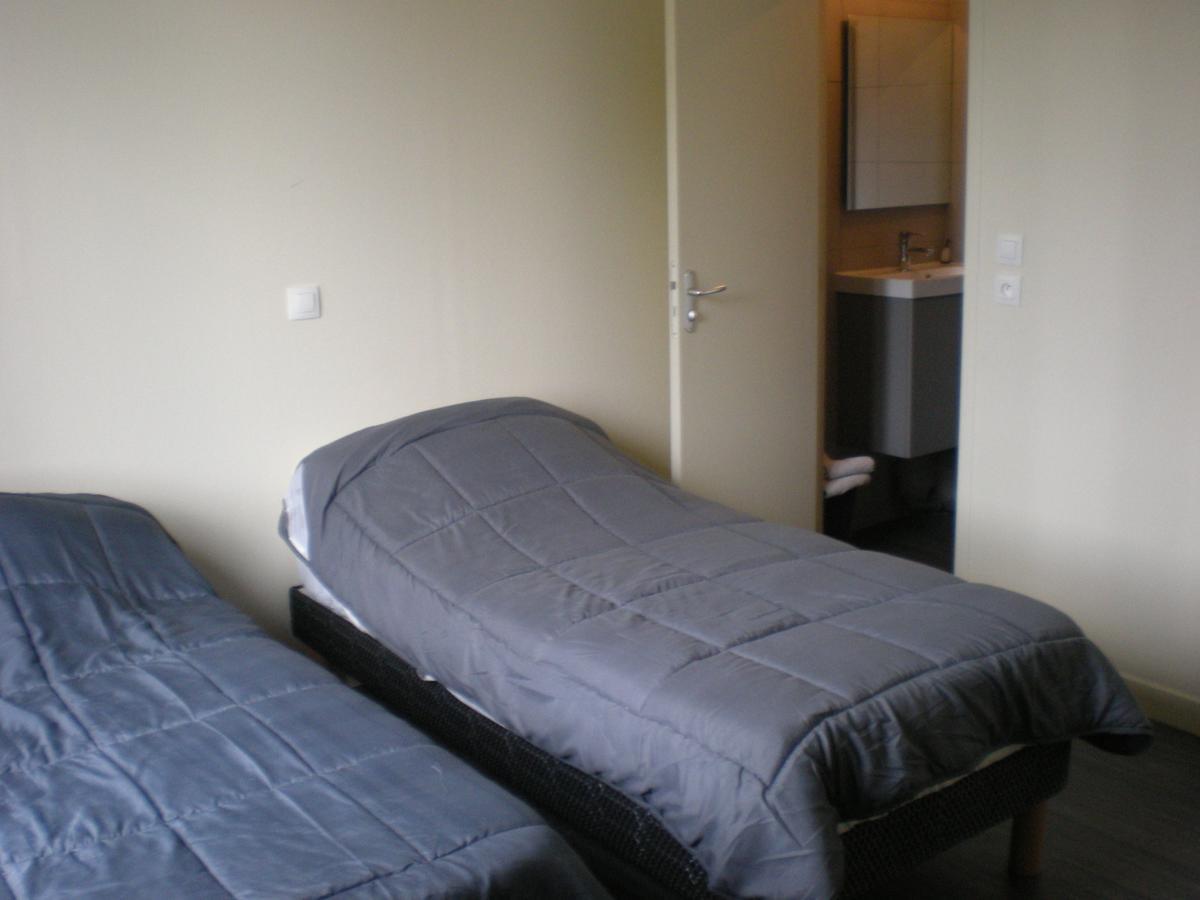 Hotel Dg Méry-sur-Oise Buitenkant foto