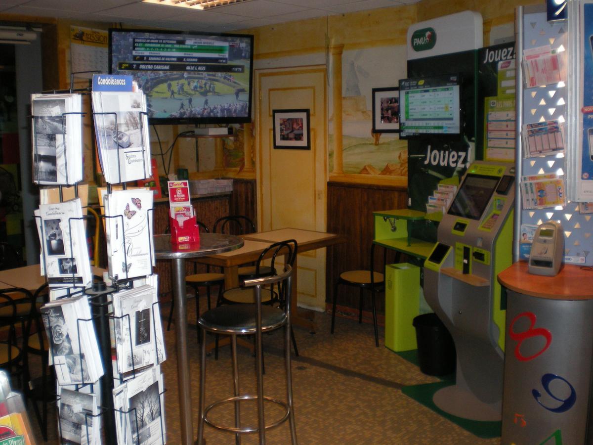 Hotel Dg Méry-sur-Oise Buitenkant foto